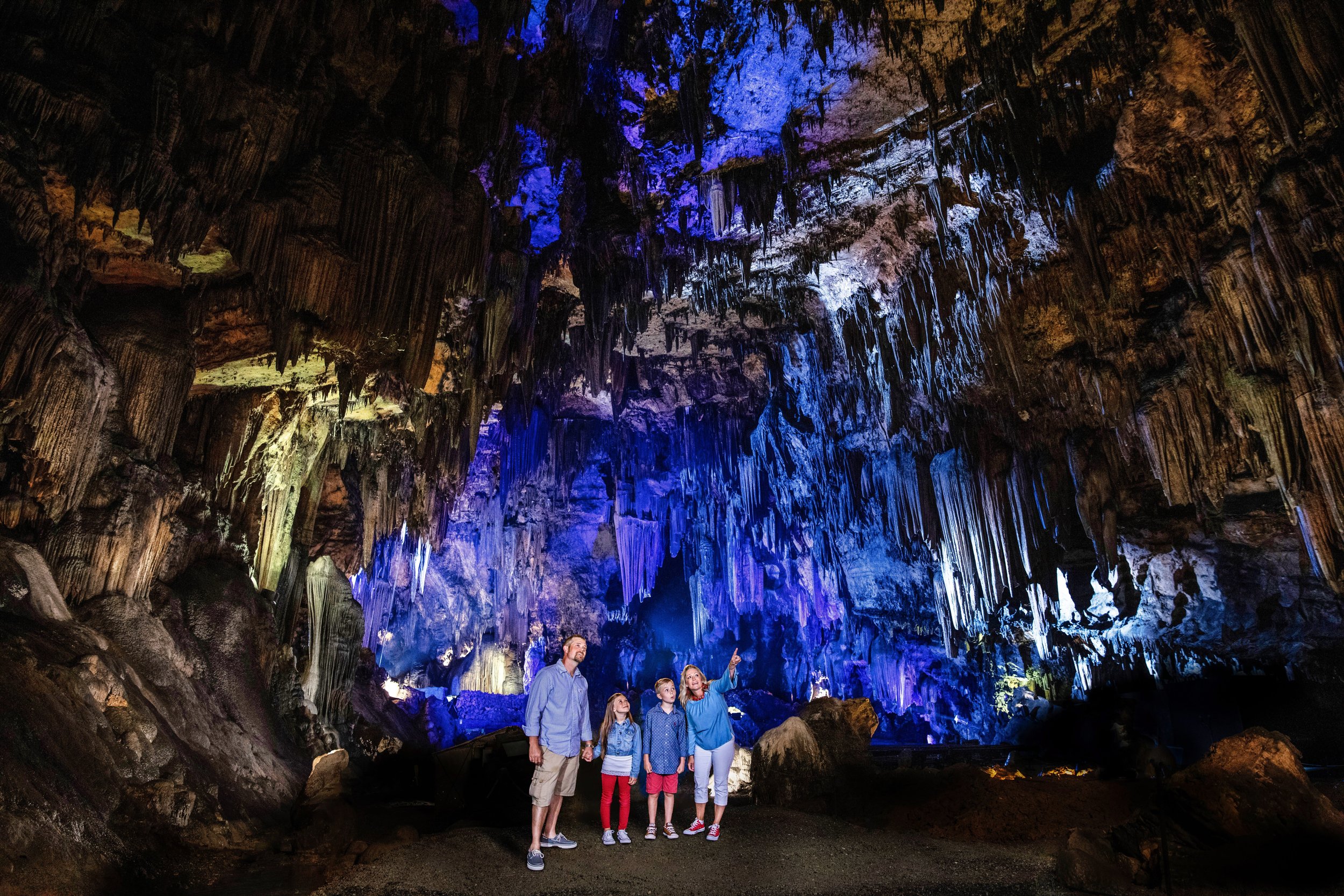 Majestic Caverns