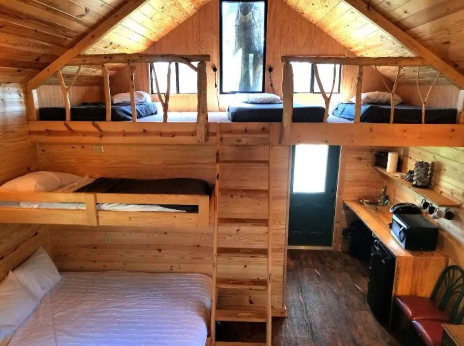 Enchanted Perch - Room